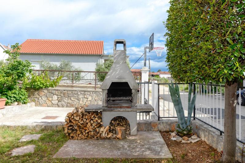 Apartments Yo Lee Bibinje Εξωτερικό φωτογραφία